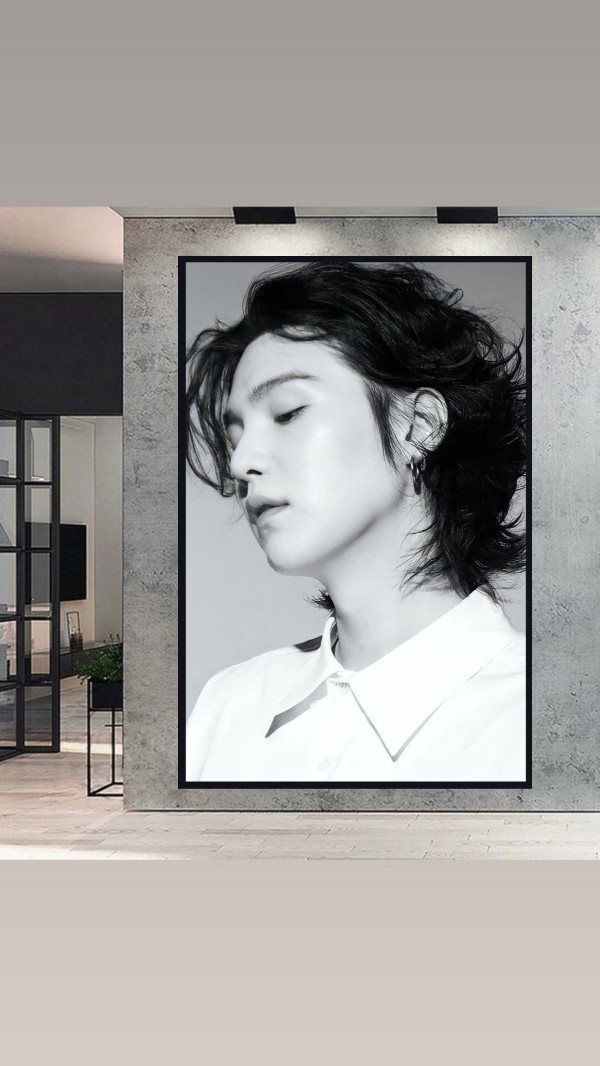 تابلو عکس خواننده BTS، خریدبالای 1,699,000 تومان * ارسال رایگان است*پیشنهاد ویژه هر عکسیم خودتون داشته باشین براتون میزنم به همون قیمت سایت ودر سایزهای بزرگ